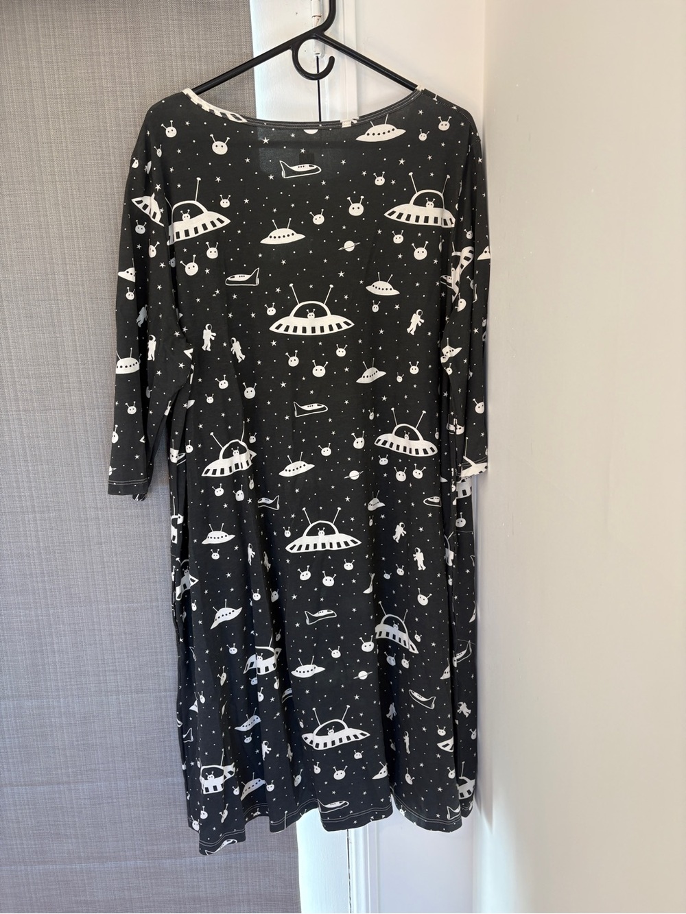 Winter Water Factory women’s charcoal outer space dress - Picture 2 of 3